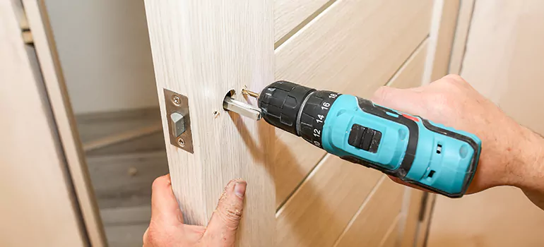 Old Door Knob Repair in New Port Richey, FL